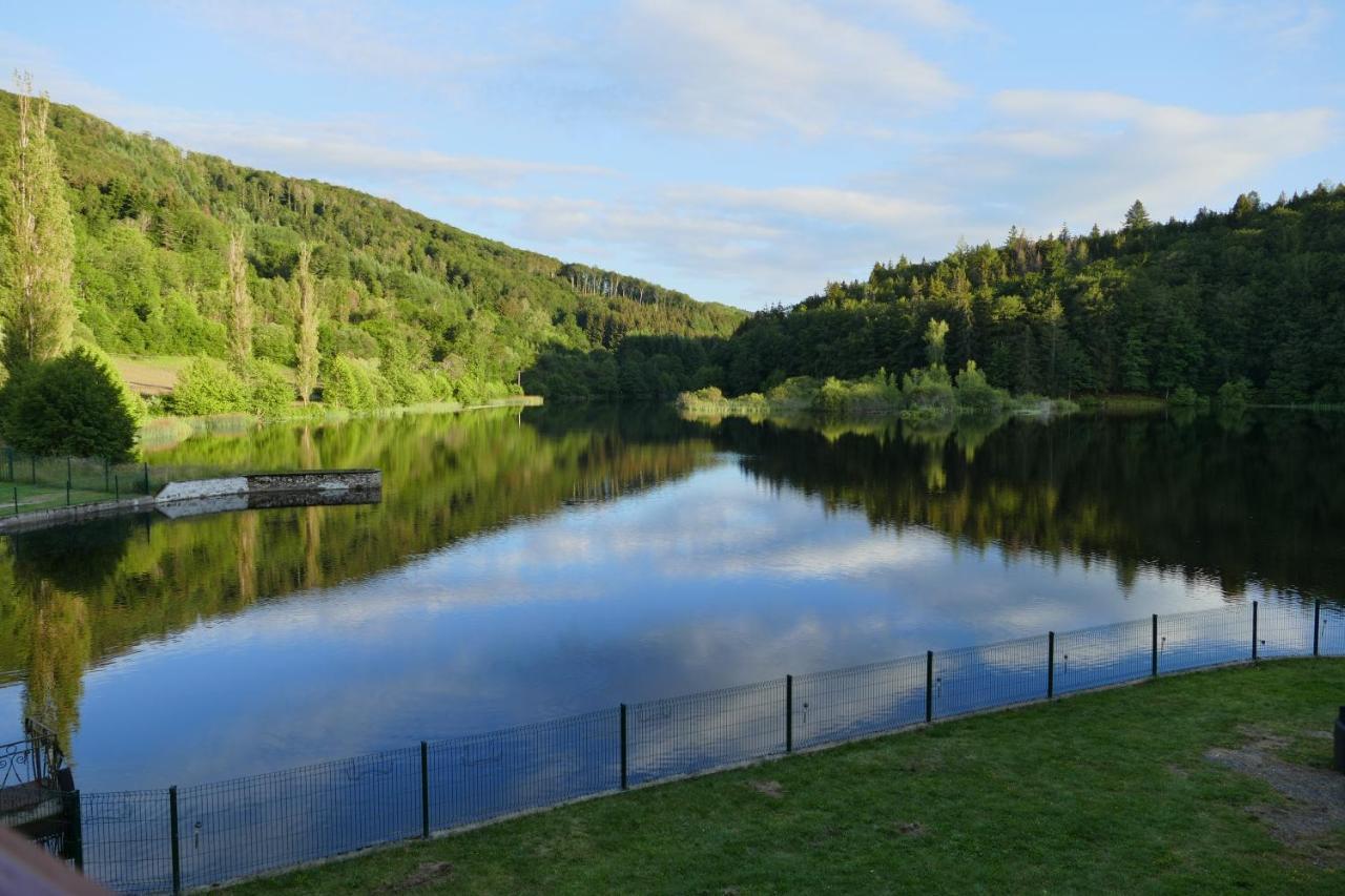 Le Lac Des Moines Condat  المظهر الخارجي الصورة